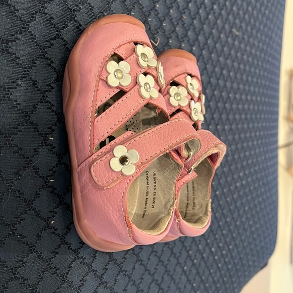 Toddler Pediped Mary Janes, Size 5.5 - Picture 4 of 12